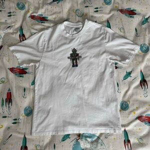 white graphic tee silvertab levi’s